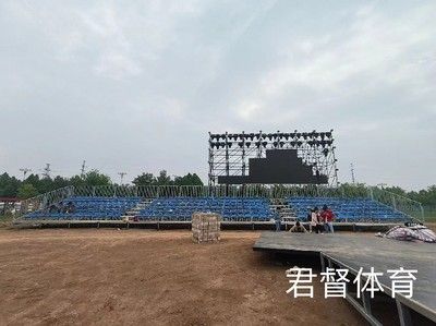 室外钢结构看台(上海浦东足球场看台钢结构施工) 结构工业钢结构设计 第2张 室外钢结构看台(上海浦东足球场看台钢结构施工) 结构工业钢结构设计 第2张