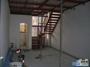昌平楼梯厂家(昌平区楼梯厂家提供多种类型的楼梯产品包括钢包木楼梯) 钢结构玻璃栈道设计 第4张 昌平楼梯厂家(昌平区楼梯厂家提供多种类型的楼梯产品包括钢包木楼梯) 钢结构玻璃栈道设计 第4张