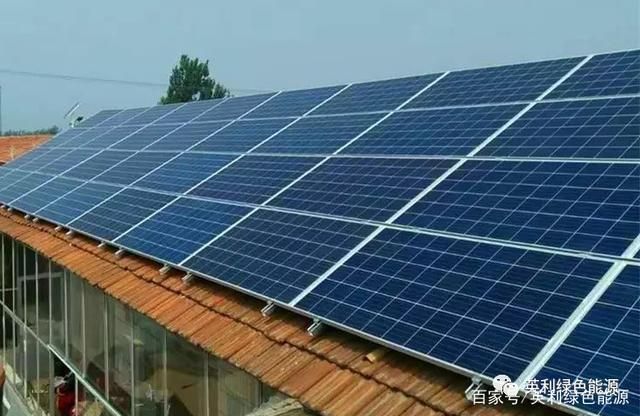 平房顶装光伏图片真实(关于平房顶装光伏的真实图片) 钢结构跳台施工 第1张 平房顶装光伏图片真实(关于平房顶装光伏的真实图片) 钢结构跳台施工 第1张